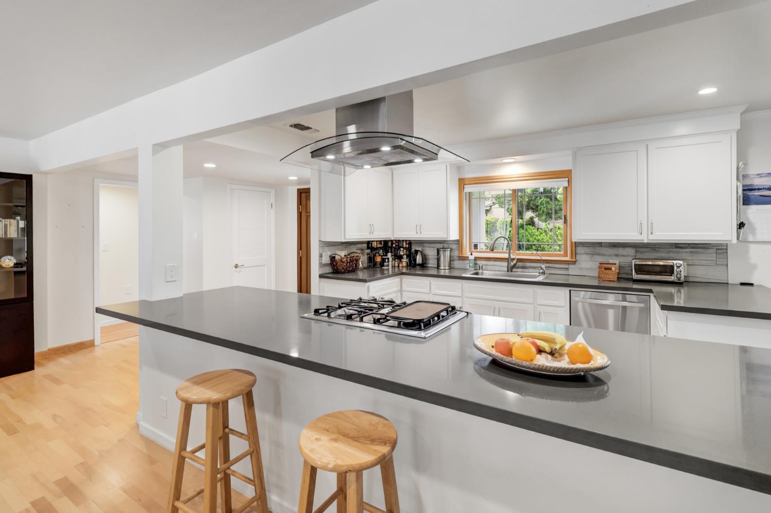 Active, 4 Bedrooms, 3 Bathrooms, Single Family Home, Carmichael, Del Dayo Estates, 1501 Elsdon Cir, Carmichael, CA 95608-6014, Beth Christensen, Dunnigan Realtors, Top Agent