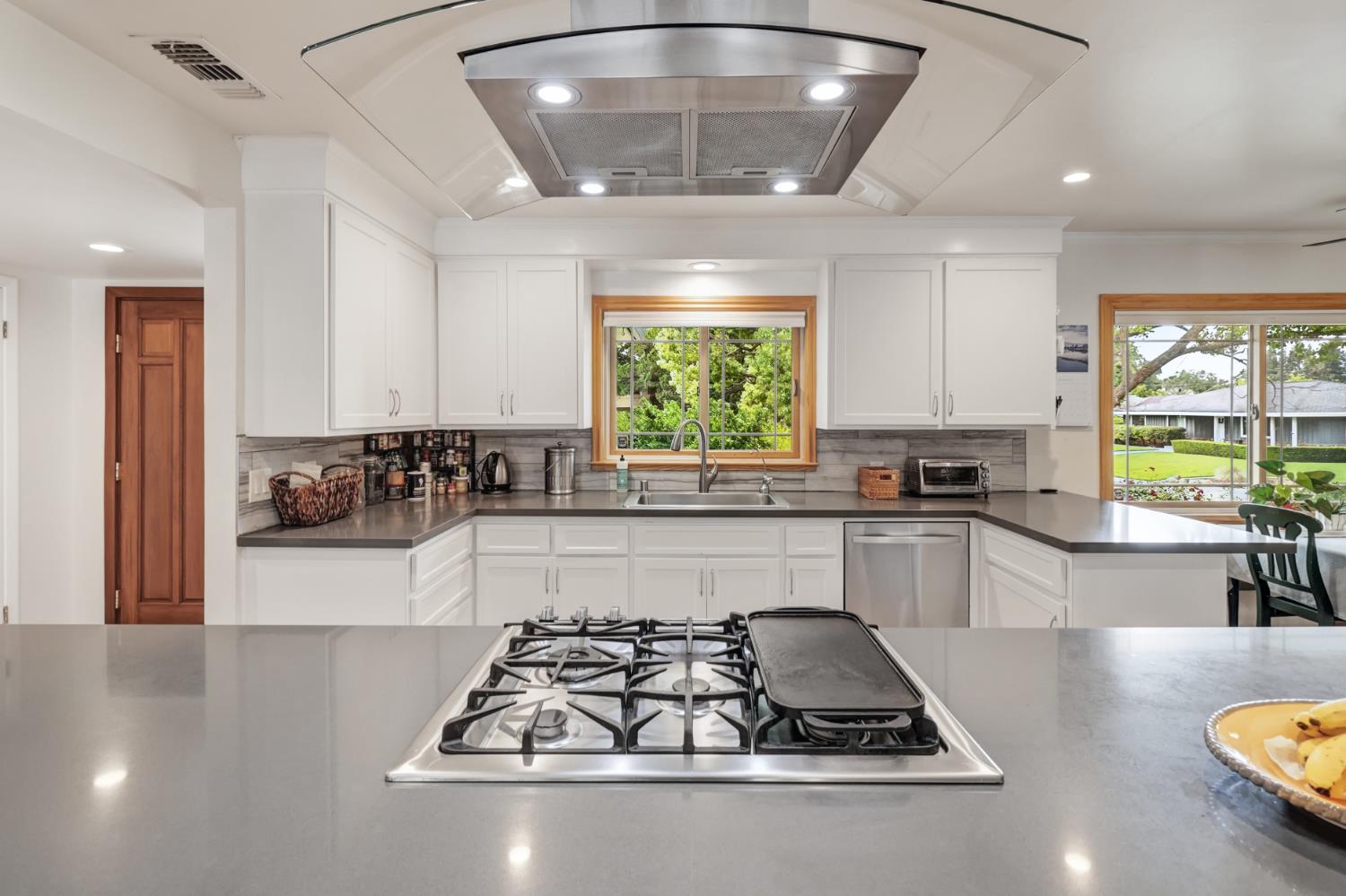 Active, 4 Bedrooms, 3 Bathrooms, Single Family Home, Carmichael, Del Dayo Estates, 1501 Elsdon Cir, Carmichael, CA 95608-6014, Beth Christensen, Dunnigan Realtors, Top Agent