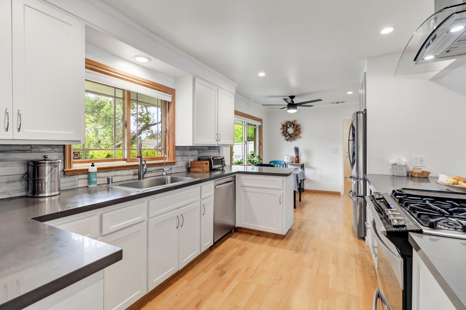 Active, 4 Bedrooms, 3 Bathrooms, Single Family Home, Carmichael, Del Dayo Estates, 1501 Elsdon Cir, Carmichael, CA 95608-6014, Beth Christensen, Dunnigan Realtors, Top Agent