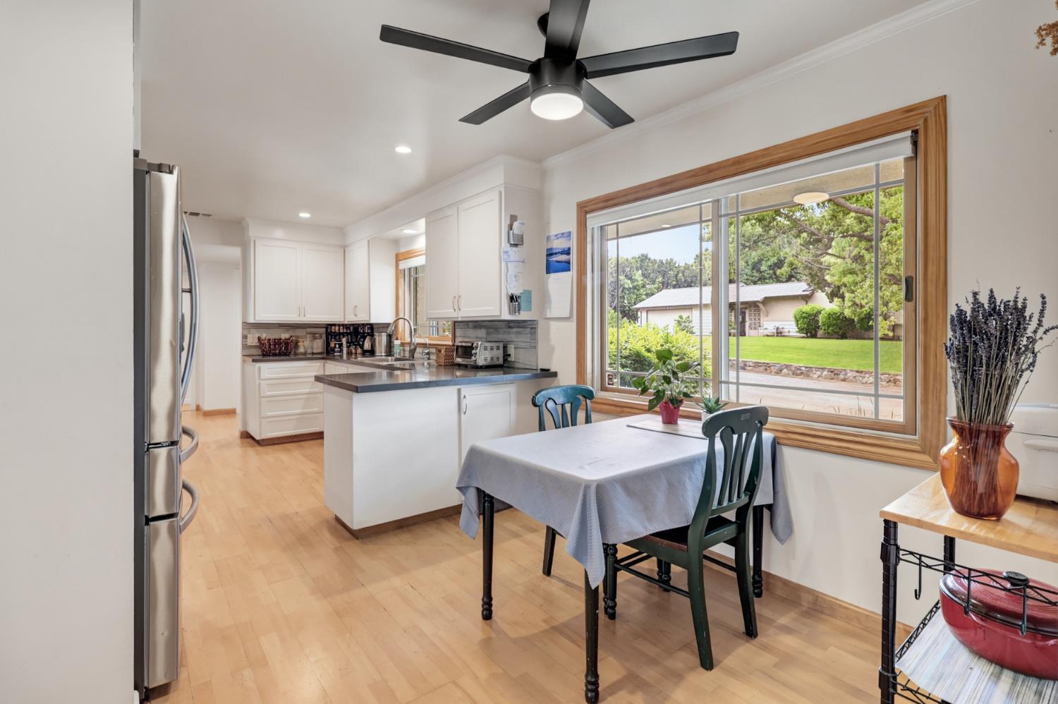 Active, 4 Bedrooms, 3 Bathrooms, Single Family Home, Carmichael, Del Dayo Estates, 1501 Elsdon Cir, Carmichael, CA 95608-6014, Beth Christensen, Dunnigan Realtors, Top Agent