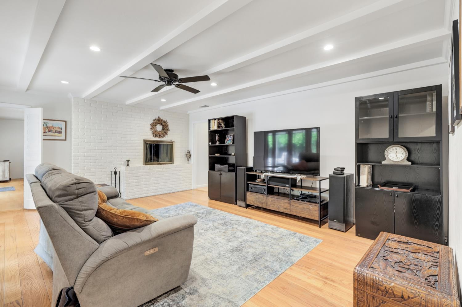 Active, 4 Bedrooms, 3 Bathrooms, Single Family Home, Carmichael, Del Dayo Estates, 1501 Elsdon Cir, Carmichael, CA 95608-6014, Beth Christensen, Dunnigan Realtors, Top Agent