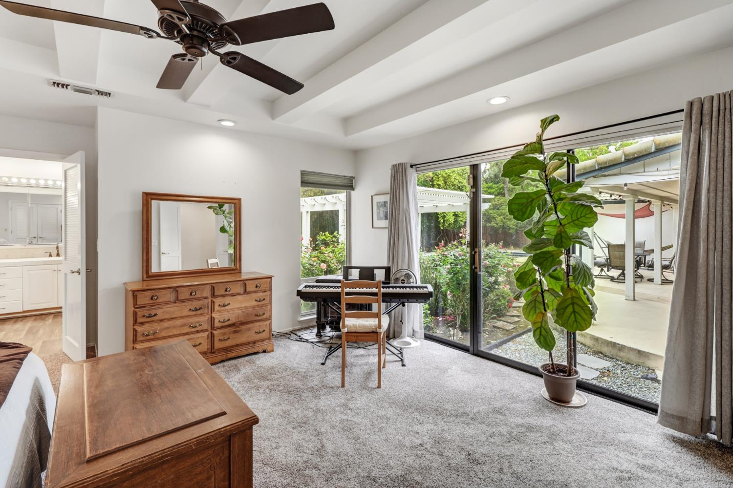 Active, 4 Bedrooms, 3 Bathrooms, Single Family Home, Carmichael, Del Dayo Estates, 1501 Elsdon Cir, Carmichael, CA 95608-6014, Beth Christensen, Dunnigan Realtors, Top Agent