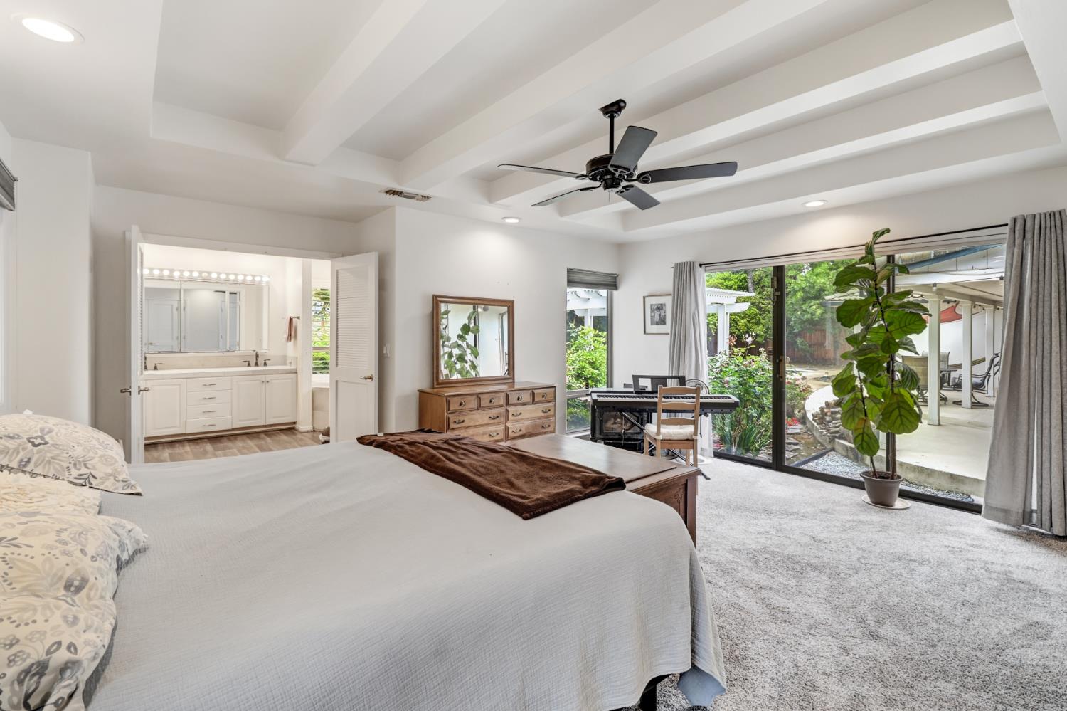 Active, 4 Bedrooms, 3 Bathrooms, Single Family Home, Carmichael, Del Dayo Estates, 1501 Elsdon Cir, Carmichael, CA 95608-6014, Beth Christensen, Dunnigan Realtors, Top Agent