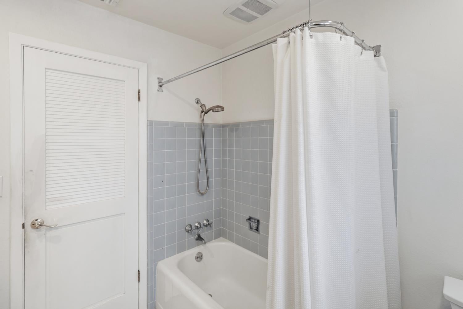 Active, 4 Bedrooms, 3 Bathrooms, Single Family Home, Carmichael, Del Dayo Estates, 1501 Elsdon Cir, Carmichael, CA 95608-6014, Beth Christensen, Dunnigan Realtors, Top Agent