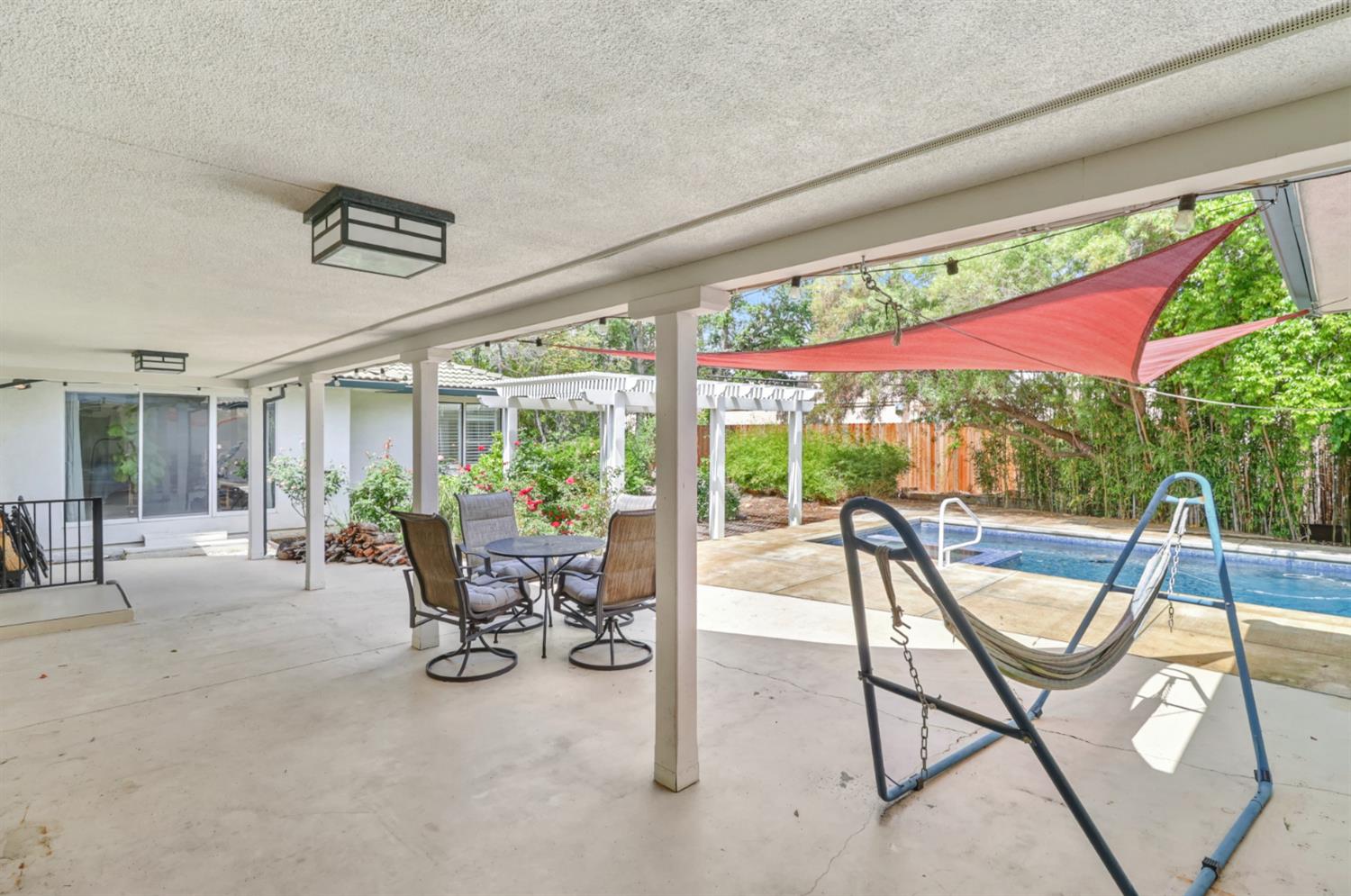 Active, 4 Bedrooms, 3 Bathrooms, Single Family Home, Carmichael, Del Dayo Estates, 1501 Elsdon Cir, Carmichael, CA 95608-6014, Beth Christensen, Dunnigan Realtors, Top Agent