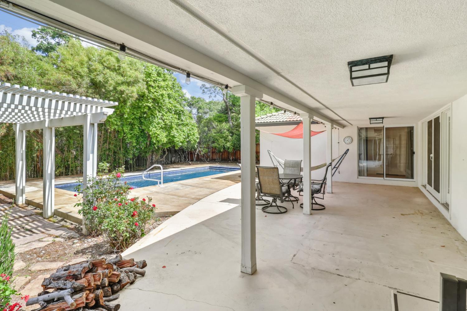 Active, 4 Bedrooms, 3 Bathrooms, Single Family Home, Carmichael, Del Dayo Estates, 1501 Elsdon Cir, Carmichael, CA 95608-6014, Beth Christensen, Dunnigan Realtors, Top Agent