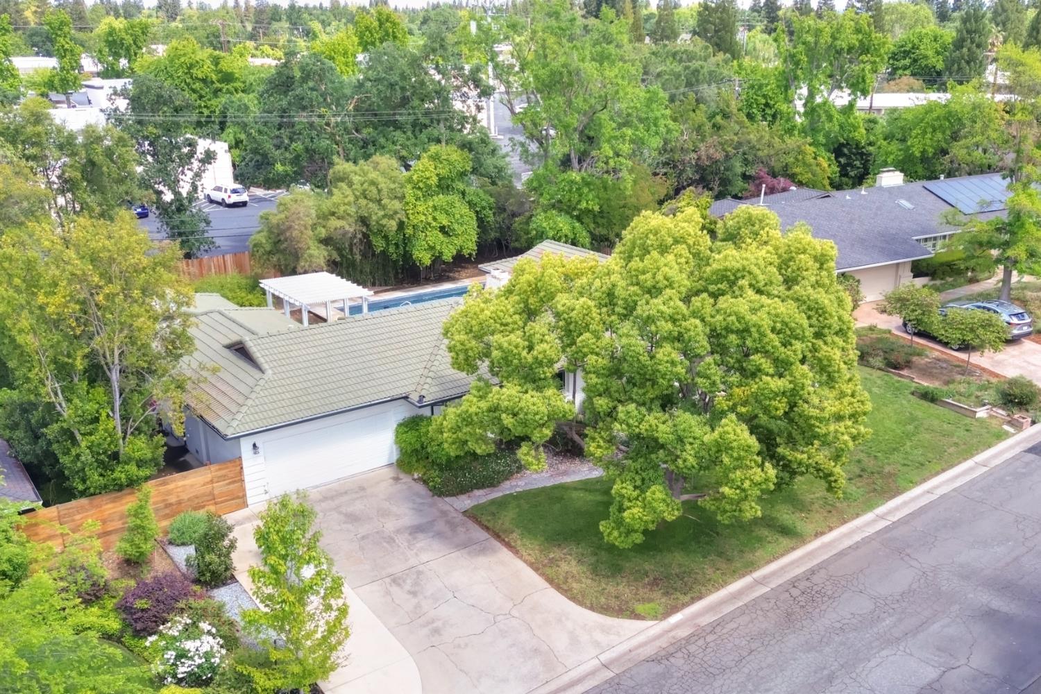 Active, 4 Bedrooms, 3 Bathrooms, Single Family Home, Carmichael, Del Dayo Estates, 1501 Elsdon Cir, Carmichael, CA 95608-6014, Beth Christensen, Dunnigan Realtors, Top Agent