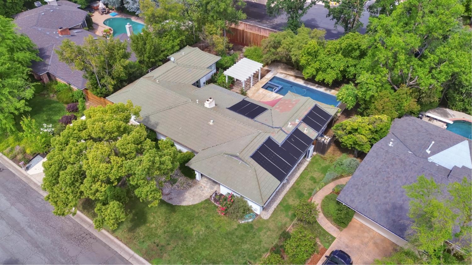 Active, 4 Bedrooms, 3 Bathrooms, Single Family Home, Carmichael, Del Dayo Estates, 1501 Elsdon Cir, Carmichael, CA 95608-6014, Beth Christensen, Dunnigan Realtors, Top Agent