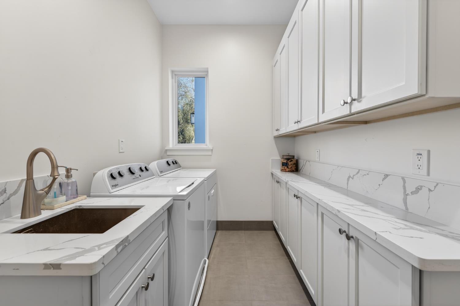 Sold, 5 Bedrooms, 3 Bathrooms, Single Family Home, Christian Valley/Meadow Vista/Applegate, 5475 Stanley Dr, Auburn, CA 95602, Beth Christensen, Dunnigan Realtors, Top Agent
