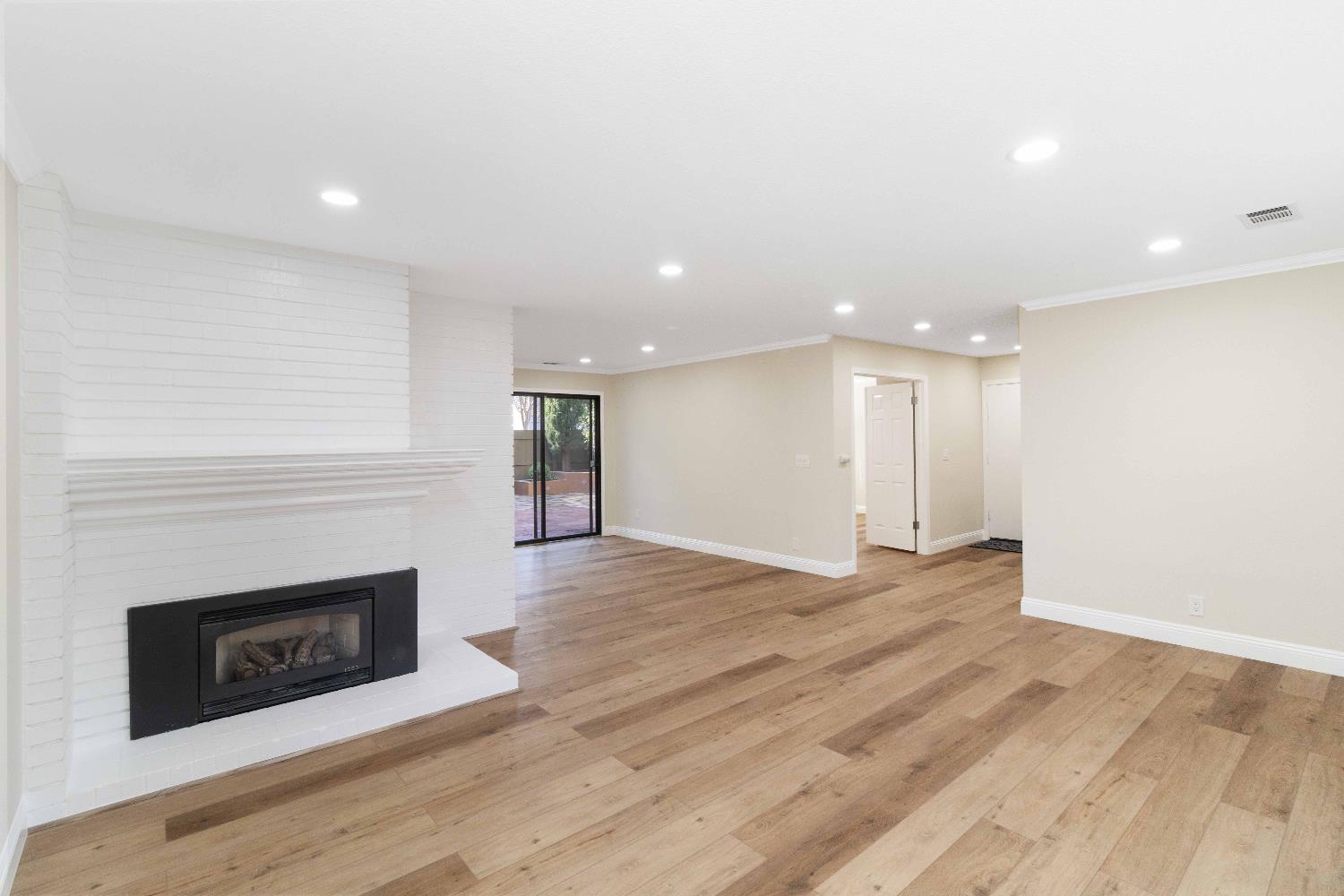 Pending, 3 Bedrooms, 2 Bathrooms, Single Family Home, Sacto Arden/Arcade Creek/Vicinity, 1006 Dunbarton Cir, Sacramento, CA 95825, Beth Christensen, Dunnigan Realtors, Top Agent