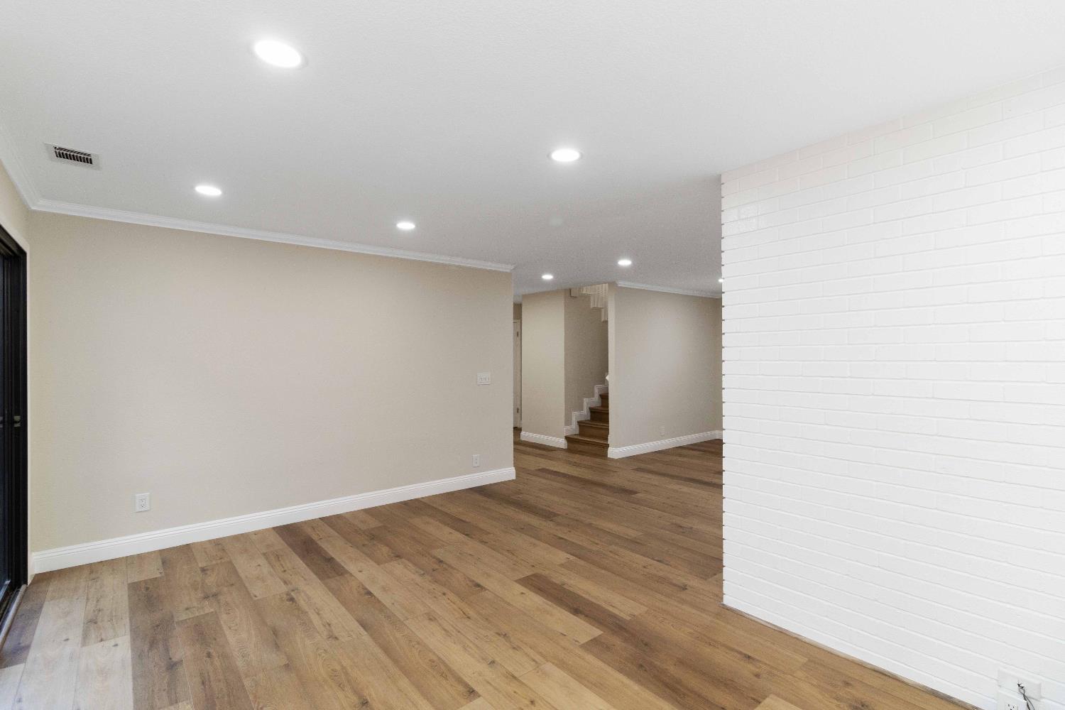 Pending, 3 Bedrooms, 2 Bathrooms, Single Family Home, Sacto Arden/Arcade Creek/Vicinity, 1006 Dunbarton Cir, Sacramento, CA 95825, Beth Christensen, Dunnigan Realtors, Top Agent