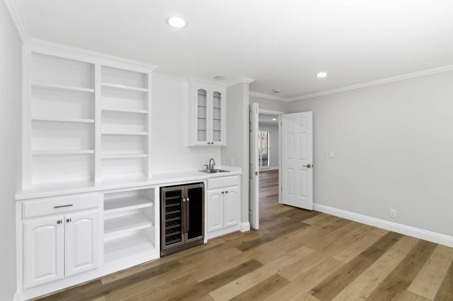 Pending, 3 Bedrooms, 2 Bathrooms, Single Family Home, Sacto Arden/Arcade Creek/Vicinity, 1006 Dunbarton Cir, Sacramento, CA 95825, Beth Christensen, Dunnigan Realtors, Top Agent