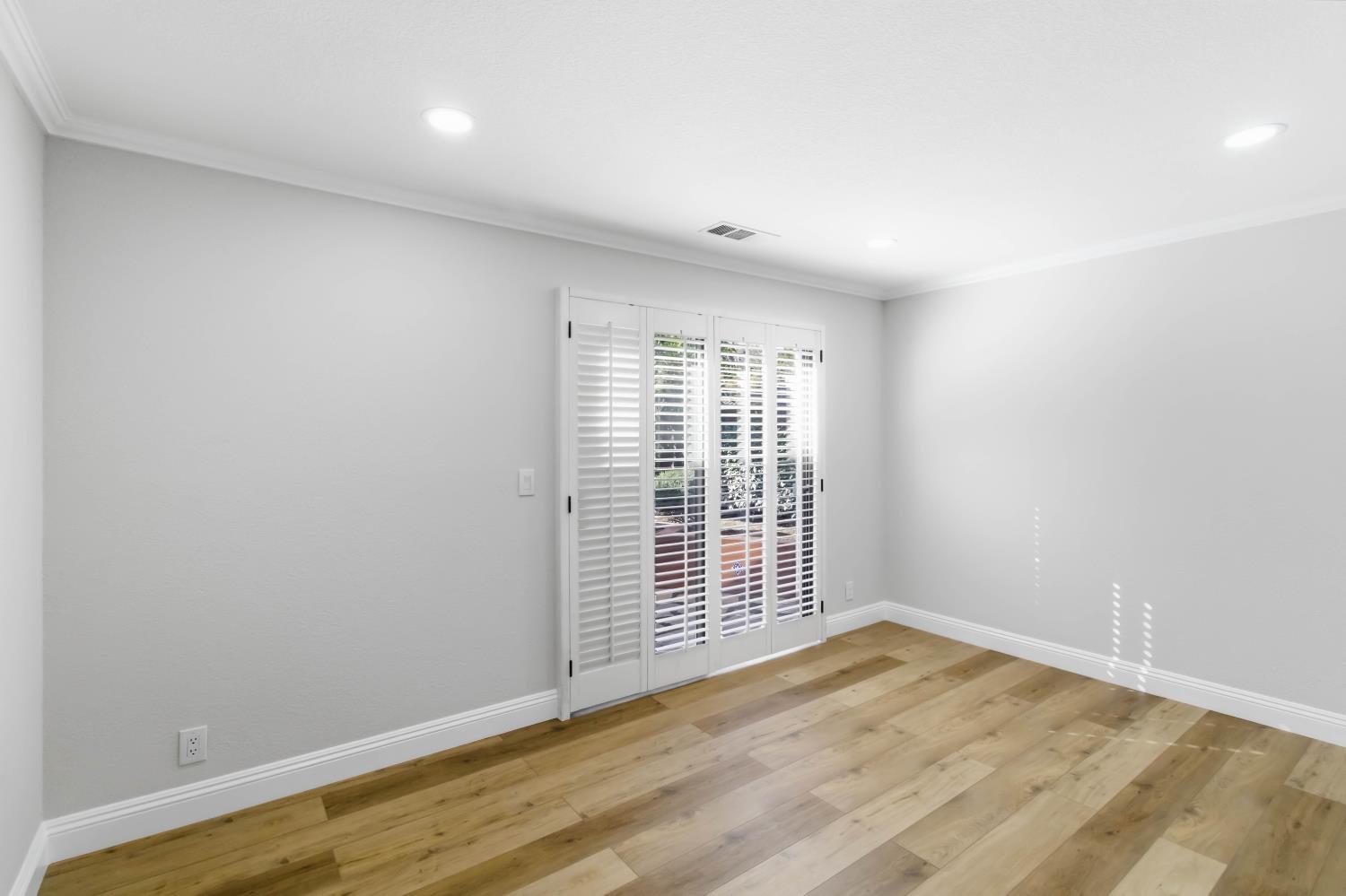 Pending, 3 Bedrooms, 2 Bathrooms, Single Family Home, Sacto Arden/Arcade Creek/Vicinity, 1006 Dunbarton Cir, Sacramento, CA 95825, Beth Christensen, Dunnigan Realtors, Top Agent