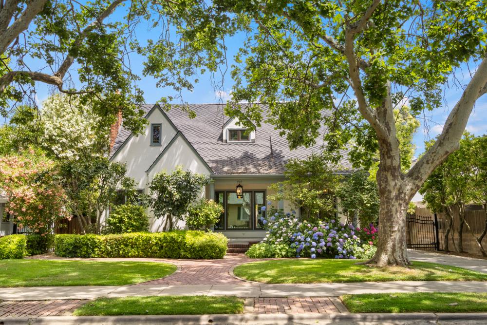 Pending, 3 Bedrooms, 2 Bathrooms, Single Family Home, Sacramento Downtown/Midtown, 721 38th St, Sacramento, CA 95816-3930, Beth Christensen, Dunnigan Realtors, Top Agent