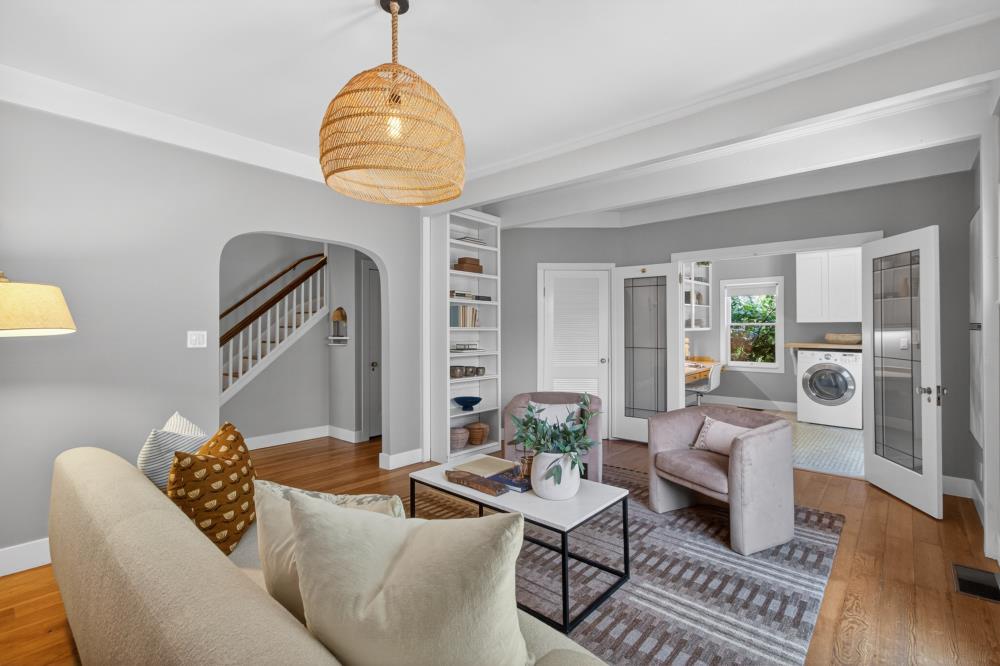 Pending, 3 Bedrooms, 2 Bathrooms, Single Family Home, Sacramento Downtown/Midtown, 721 38th St, Sacramento, CA 95816-3930, Beth Christensen, Dunnigan Realtors, Top Agent