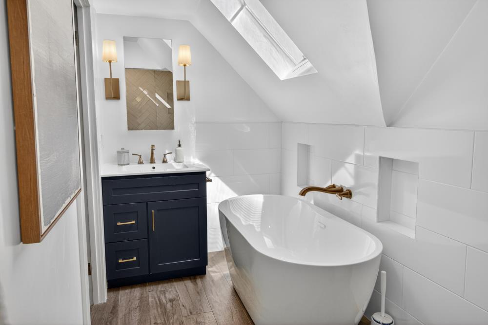 Pending, 3 Bedrooms, 2 Bathrooms, Single Family Home, Sacramento Downtown/Midtown, 721 38th St, Sacramento, CA 95816-3930, Beth Christensen, Dunnigan Realtors, Top Agent