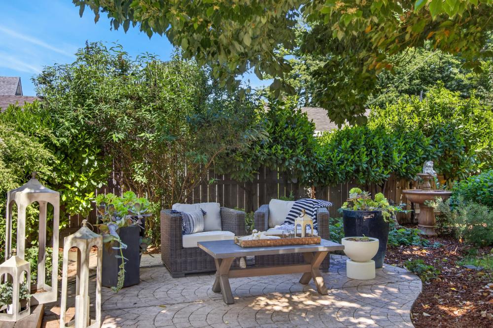 Pending, 3 Bedrooms, 2 Bathrooms, Single Family Home, Sacramento Downtown/Midtown, 721 38th St, Sacramento, CA 95816-3930, Beth Christensen, Dunnigan Realtors, Top Agent