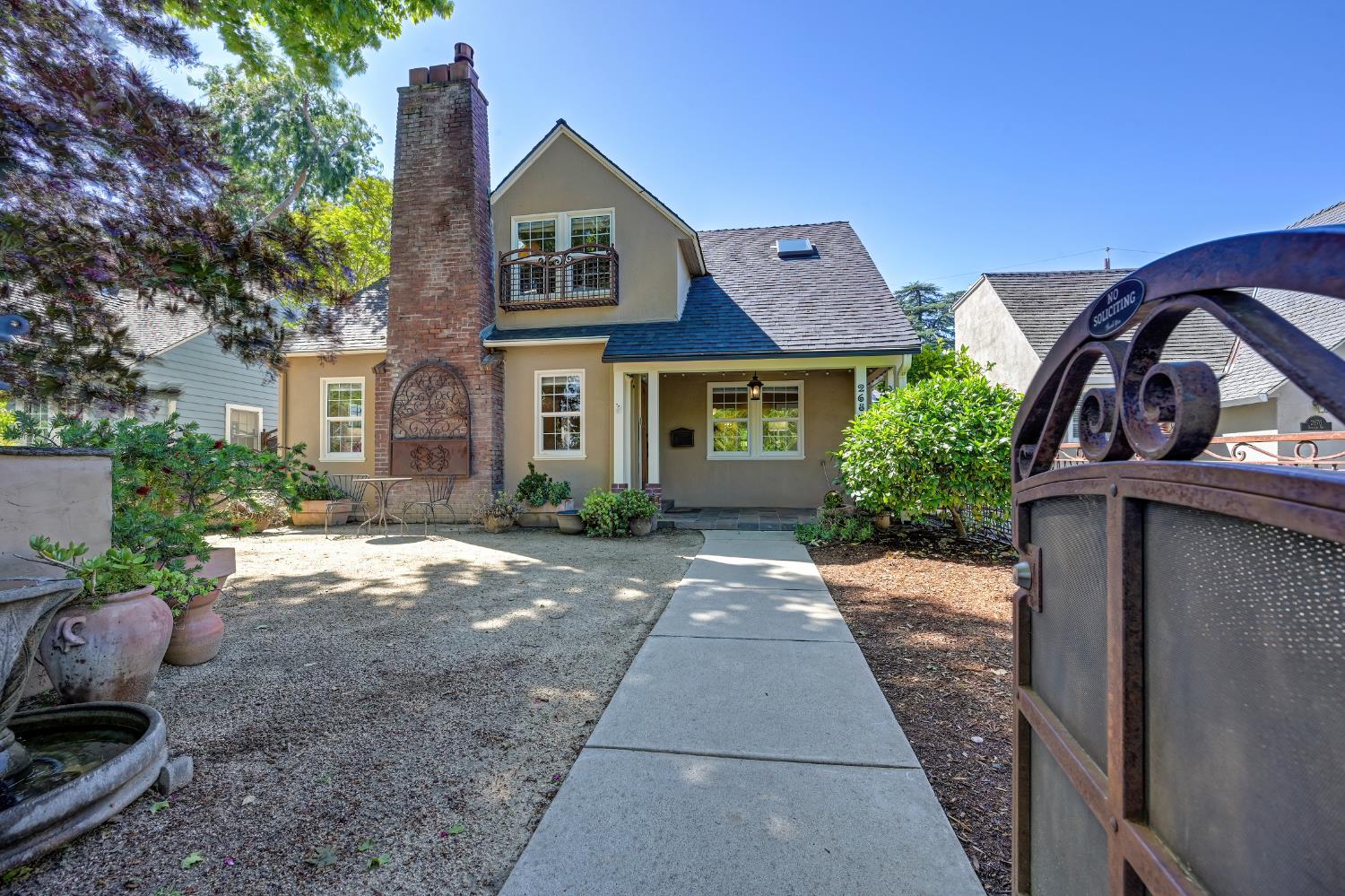 Pending, 3 Bedrooms, 2 Bathrooms, Single Family Home, Sacramento Land Park/Curtis Park, 2686 Donner Way, Sacramento, CA 95818-3935, Nathan Sherman, Dunnigan Realtors, Top Agent