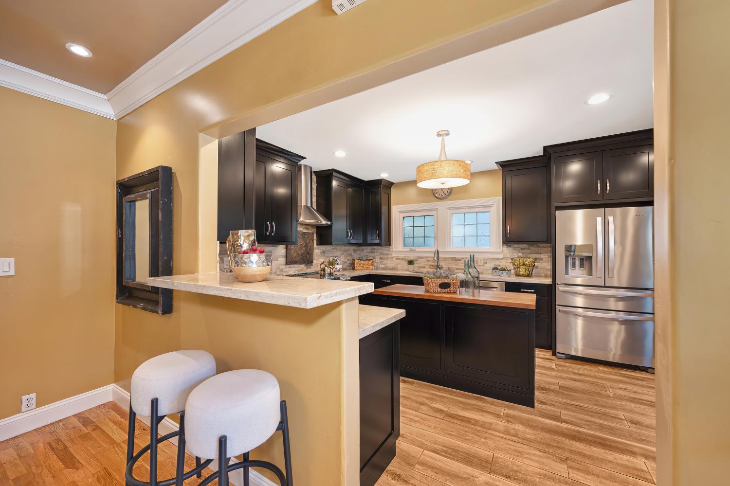 Pending, 3 Bedrooms, 2 Bathrooms, Single Family Home, Sacramento Land Park/Curtis Park, 2686 Donner Way, Sacramento, CA 95818-3935, Nathan Sherman, Dunnigan Realtors, Top Agent