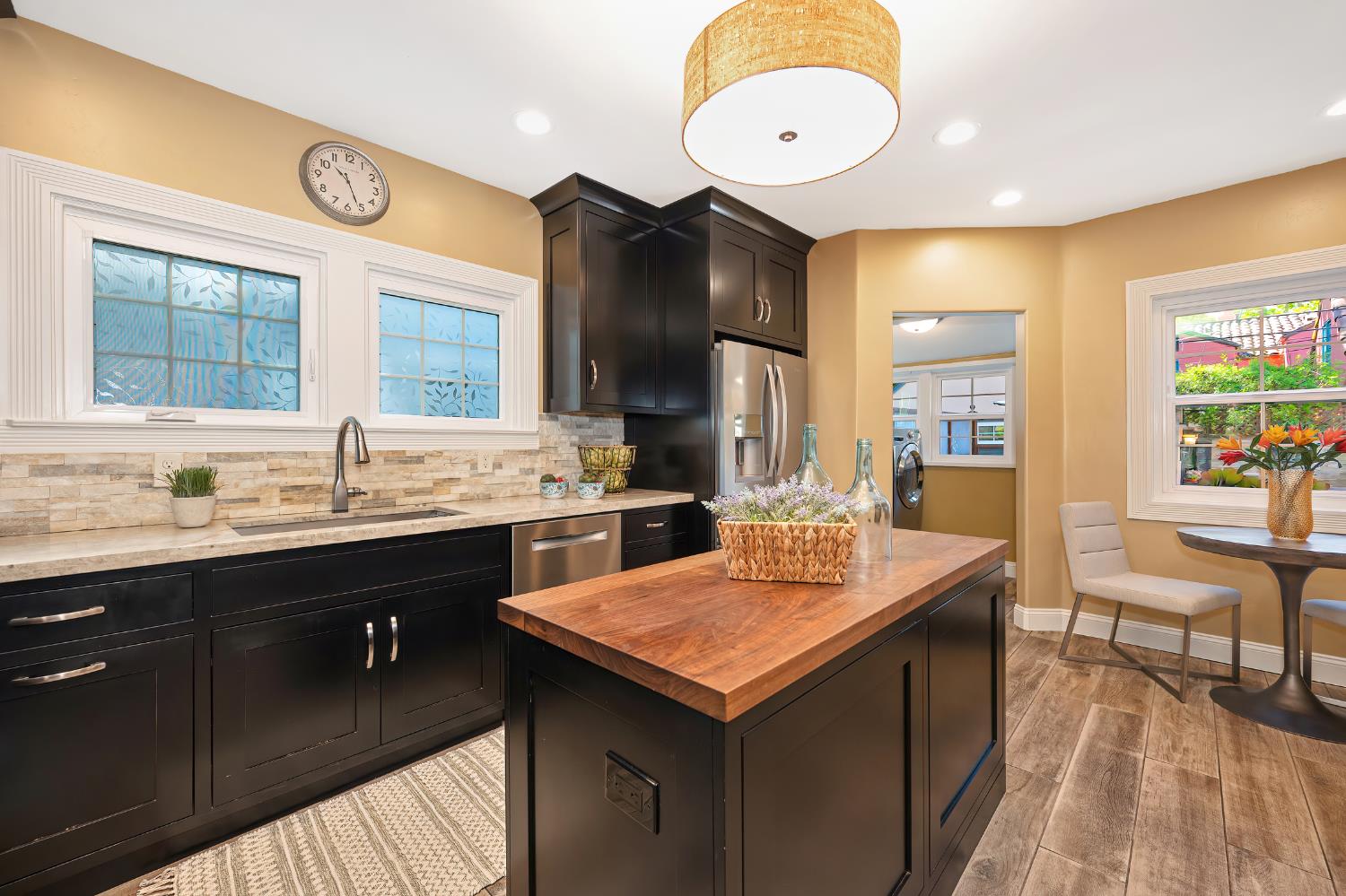 Pending, 3 Bedrooms, 2 Bathrooms, Single Family Home, Sacramento Land Park/Curtis Park, 2686 Donner Way, Sacramento, CA 95818-3935, Nathan Sherman, Dunnigan Realtors, Top Agent