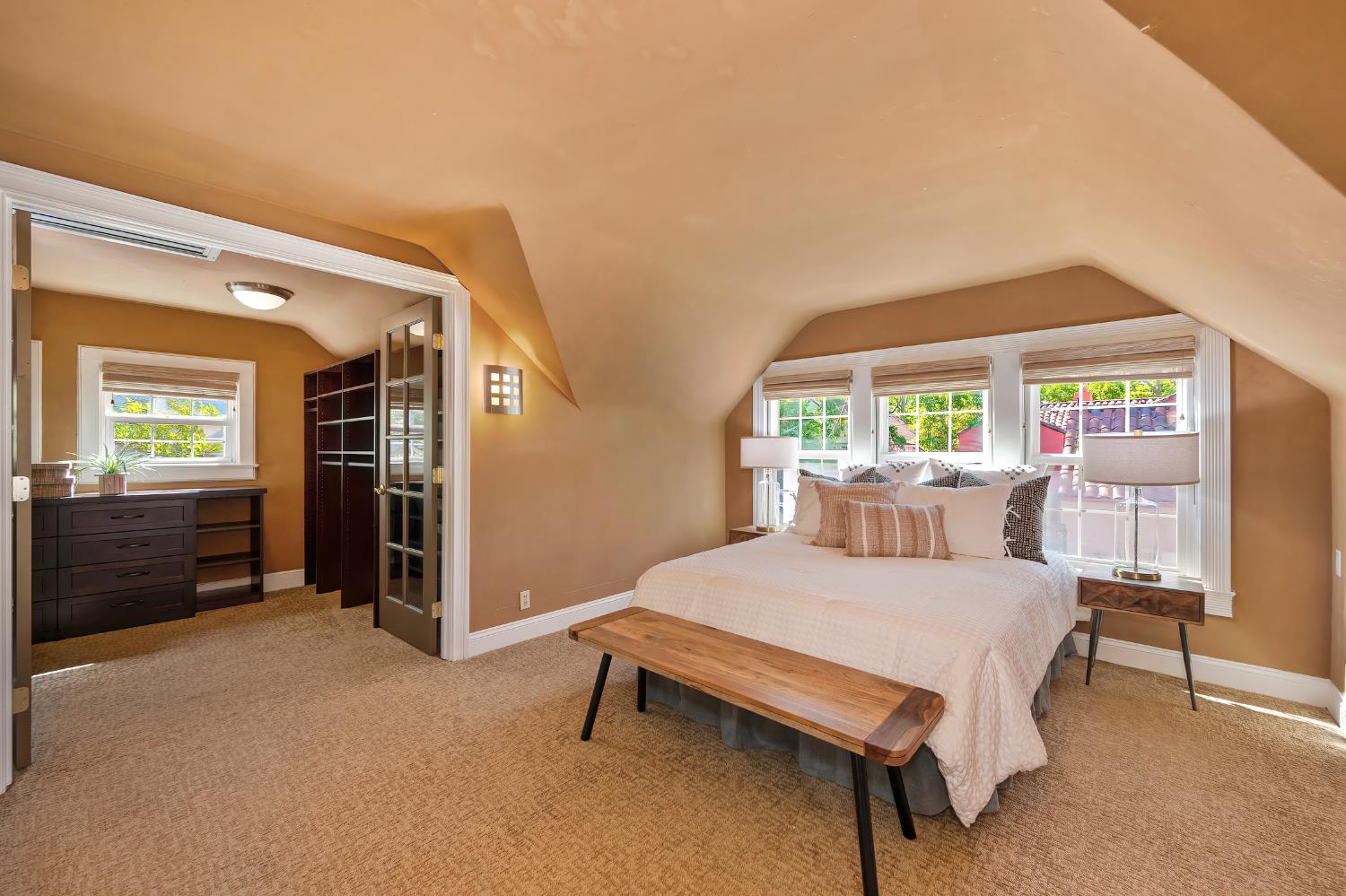 Pending, 3 Bedrooms, 2 Bathrooms, Single Family Home, Sacramento Land Park/Curtis Park, 2686 Donner Way, Sacramento, CA 95818-3935, Nathan Sherman, Dunnigan Realtors, Top Agent