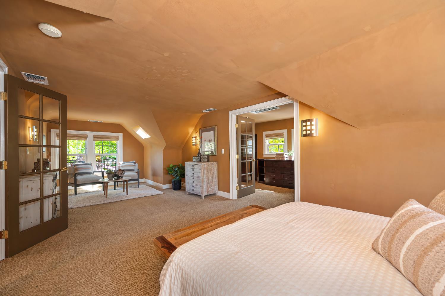 Pending, 3 Bedrooms, 2 Bathrooms, Single Family Home, Sacramento Land Park/Curtis Park, 2686 Donner Way, Sacramento, CA 95818-3935, Nathan Sherman, Dunnigan Realtors, Top Agent