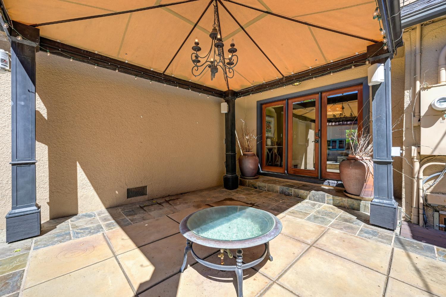 Pending, 3 Bedrooms, 2 Bathrooms, Single Family Home, Sacramento Land Park/Curtis Park, 2686 Donner Way, Sacramento, CA 95818-3935, Nathan Sherman, Dunnigan Realtors, Top Agent