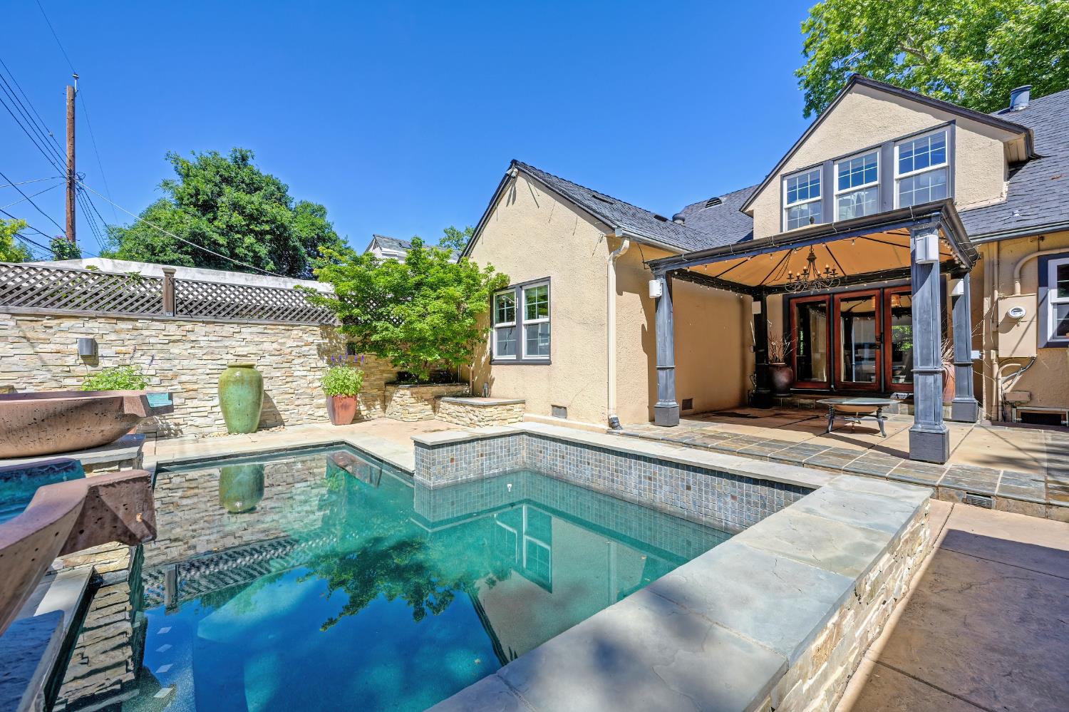 Pending, 3 Bedrooms, 2 Bathrooms, Single Family Home, Sacramento Land Park/Curtis Park, 2686 Donner Way, Sacramento, CA 95818-3935, Nathan Sherman, Dunnigan Realtors, Top Agent