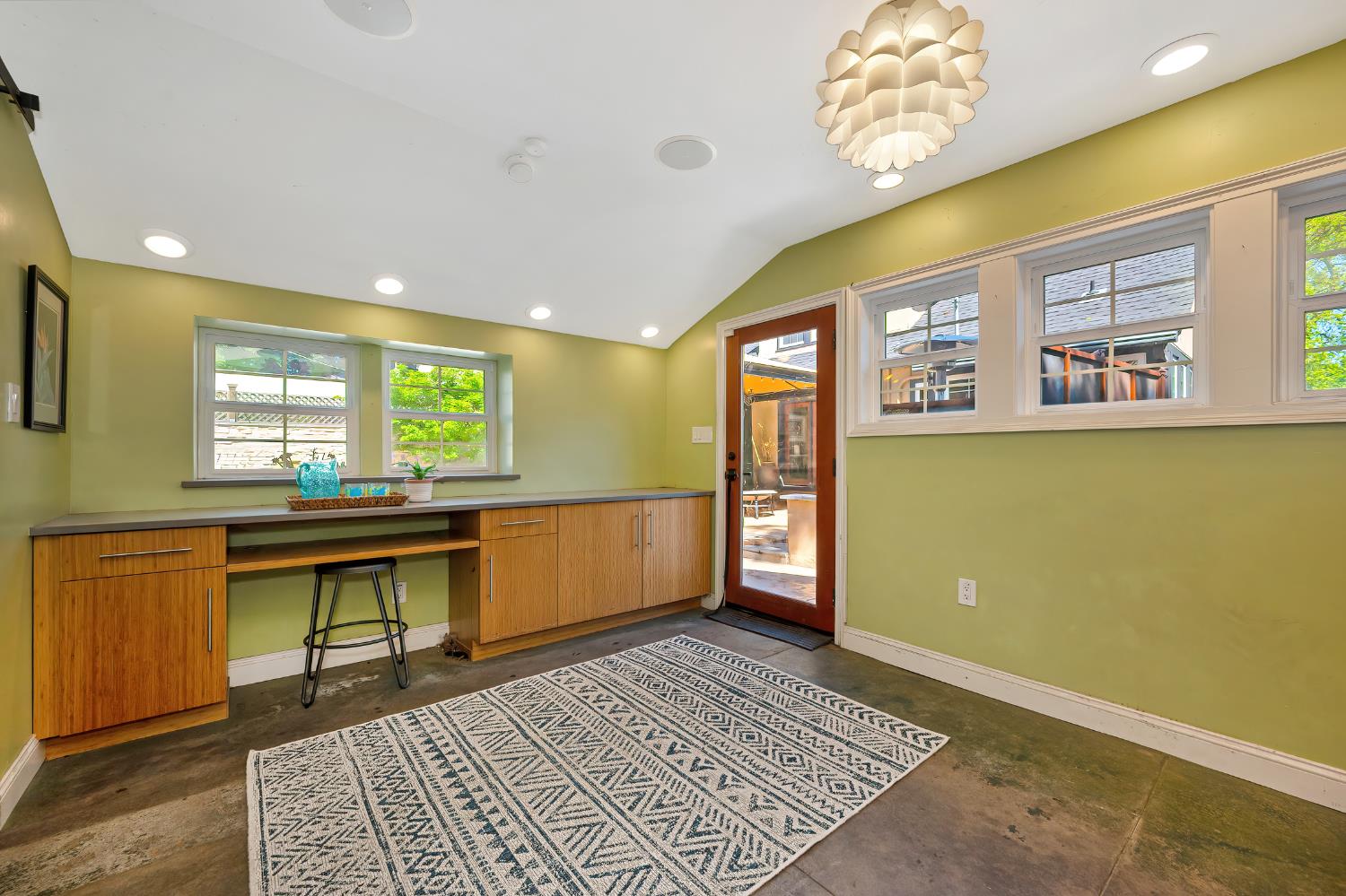 Pending, 3 Bedrooms, 2 Bathrooms, Single Family Home, Sacramento Land Park/Curtis Park, 2686 Donner Way, Sacramento, CA 95818-3935, Nathan Sherman, Dunnigan Realtors, Top Agent