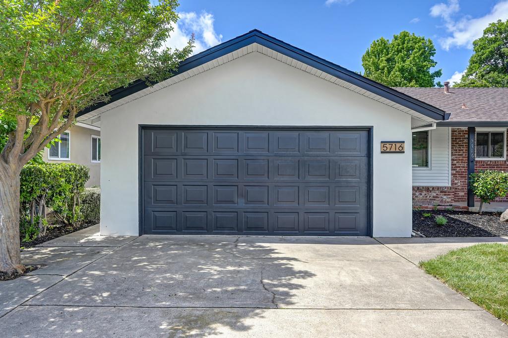 Active, 4 Bedrooms, 3 Bathrooms, Single Family Home, Sacto South Land Park/Greenhaven, 5716 Lonsdale Dr, Sacramento, CA 95822-2428, Beth Christensen, Dunnigan Realtors, Top Agent