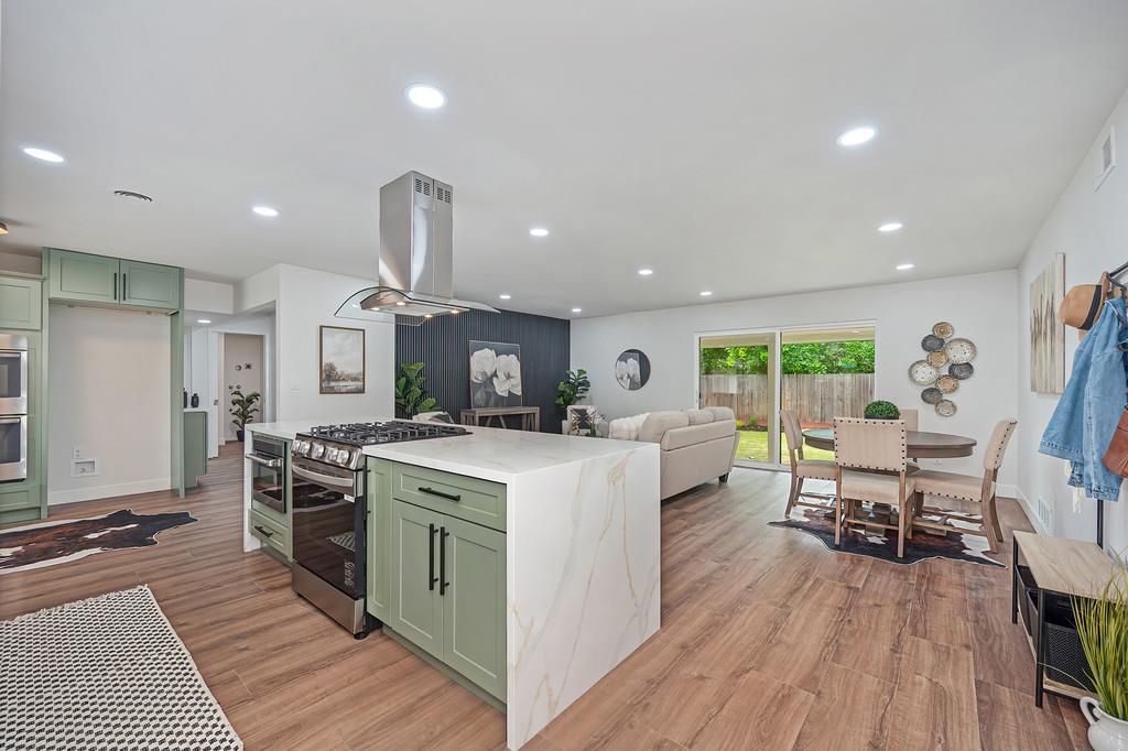 Active, 4 Bedrooms, 3 Bathrooms, Single Family Home, Sacto South Land Park/Greenhaven, 5716 Lonsdale Dr, Sacramento, CA 95822-2428, Beth Christensen, Dunnigan Realtors, Top Agent