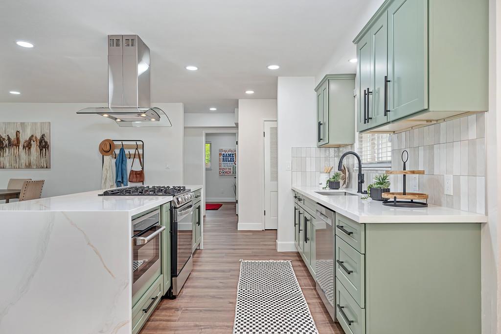 Active, 4 Bedrooms, 3 Bathrooms, Single Family Home, Sacto South Land Park/Greenhaven, 5716 Lonsdale Dr, Sacramento, CA 95822-2428, Beth Christensen, Dunnigan Realtors, Top Agent