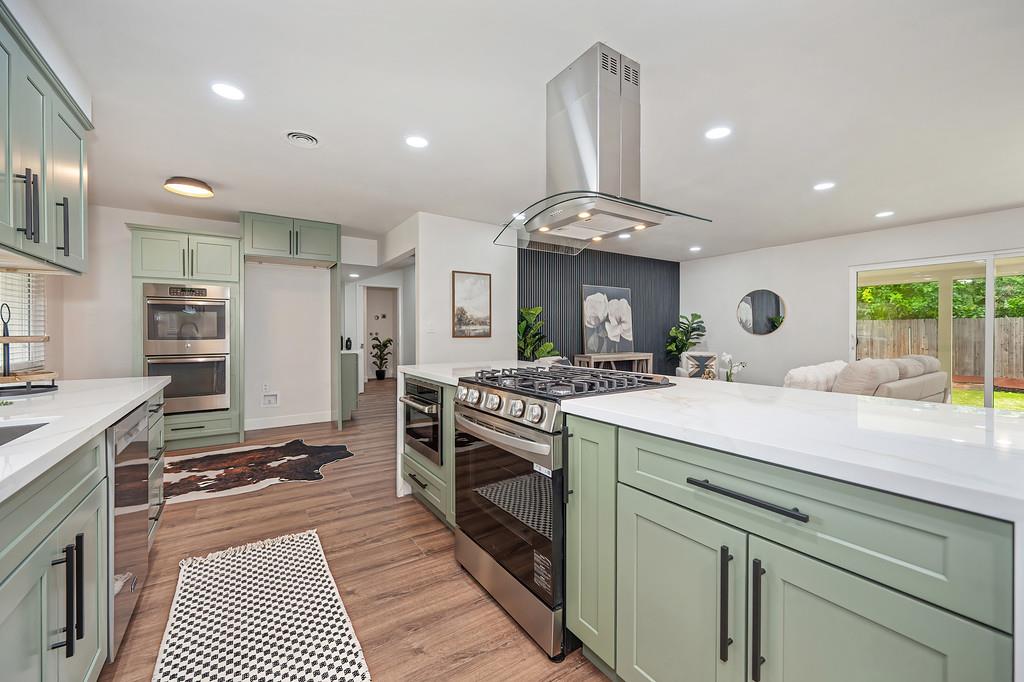 Active, 4 Bedrooms, 3 Bathrooms, Single Family Home, Sacto South Land Park/Greenhaven, 5716 Lonsdale Dr, Sacramento, CA 95822-2428, Beth Christensen, Dunnigan Realtors, Top Agent