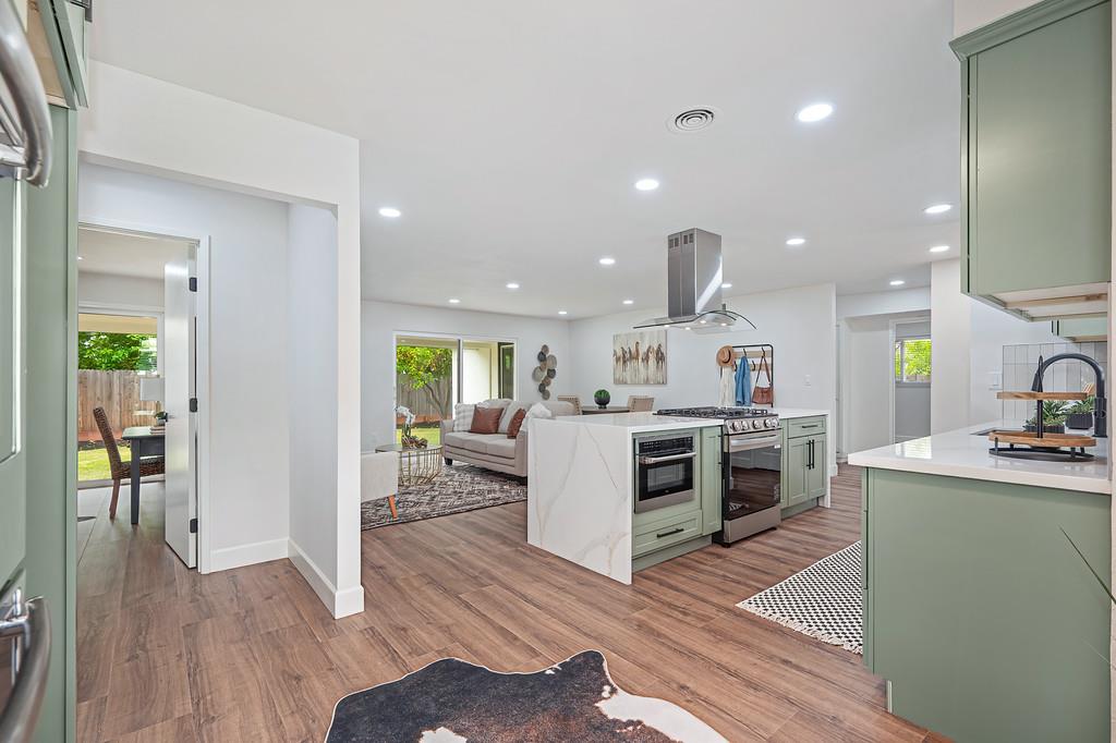 Active, 4 Bedrooms, 3 Bathrooms, Single Family Home, Sacto South Land Park/Greenhaven, 5716 Lonsdale Dr, Sacramento, CA 95822-2428, Beth Christensen, Dunnigan Realtors, Top Agent