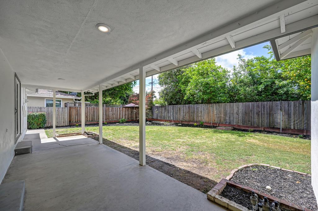 Active, 4 Bedrooms, 3 Bathrooms, Single Family Home, Sacto South Land Park/Greenhaven, 5716 Lonsdale Dr, Sacramento, CA 95822-2428, Beth Christensen, Dunnigan Realtors, Top Agent