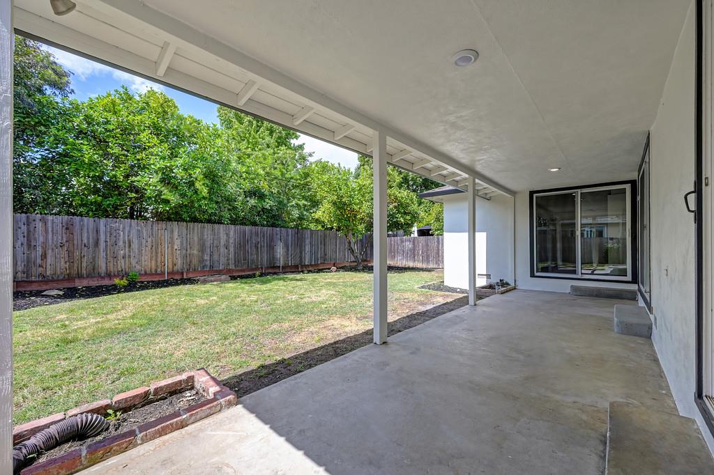 Active, 4 Bedrooms, 3 Bathrooms, Single Family Home, Sacto South Land Park/Greenhaven, 5716 Lonsdale Dr, Sacramento, CA 95822-2428, Beth Christensen, Dunnigan Realtors, Top Agent
