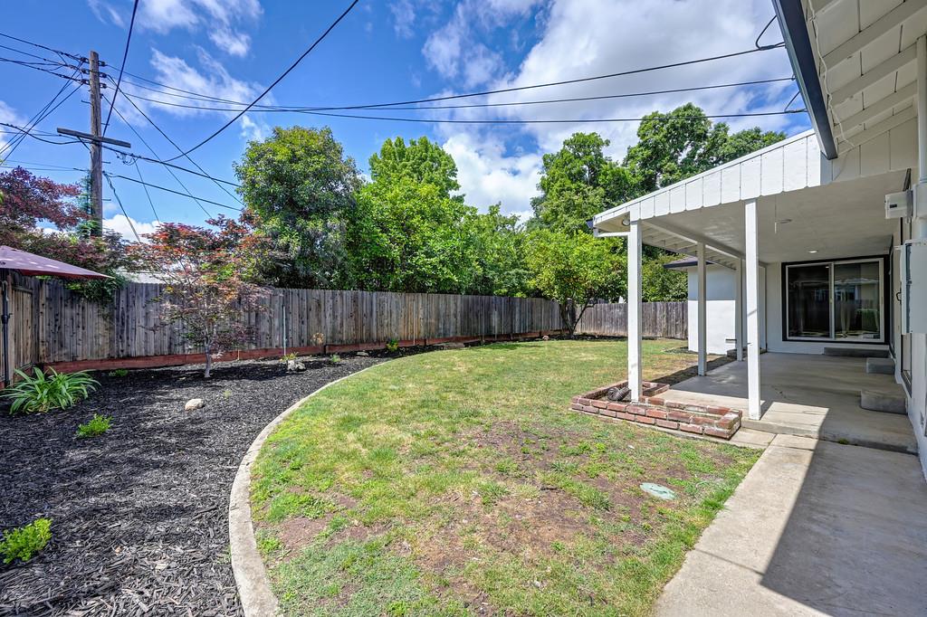 Active, 4 Bedrooms, 3 Bathrooms, Single Family Home, Sacto South Land Park/Greenhaven, 5716 Lonsdale Dr, Sacramento, CA 95822-2428, Beth Christensen, Dunnigan Realtors, Top Agent