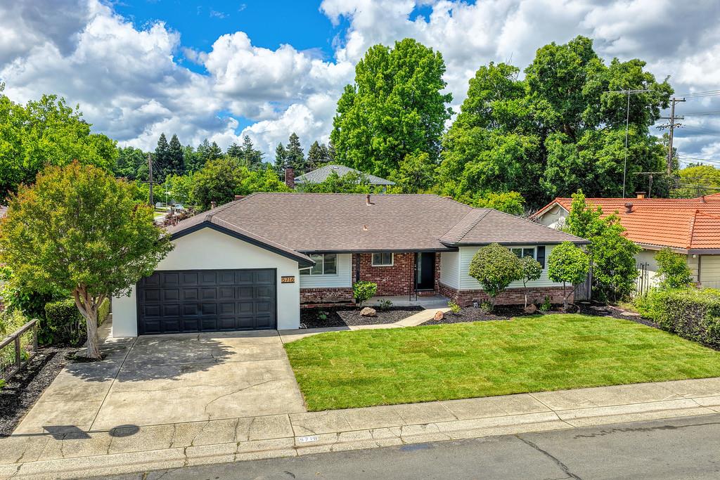 Active, 4 Bedrooms, 3 Bathrooms, Single Family Home, Sacto South Land Park/Greenhaven, 5716 Lonsdale Dr, Sacramento, CA 95822-2428, Beth Christensen, Dunnigan Realtors, Top Agent