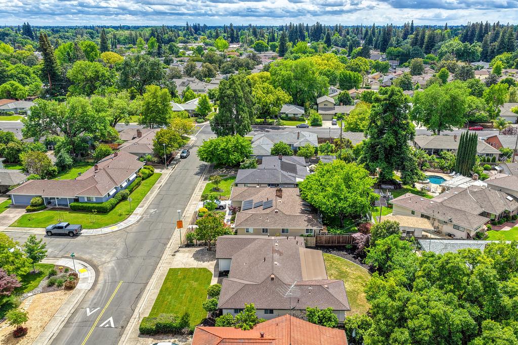 Active, 4 Bedrooms, 3 Bathrooms, Single Family Home, Sacto South Land Park/Greenhaven, 5716 Lonsdale Dr, Sacramento, CA 95822-2428, Beth Christensen, Dunnigan Realtors, Top Agent