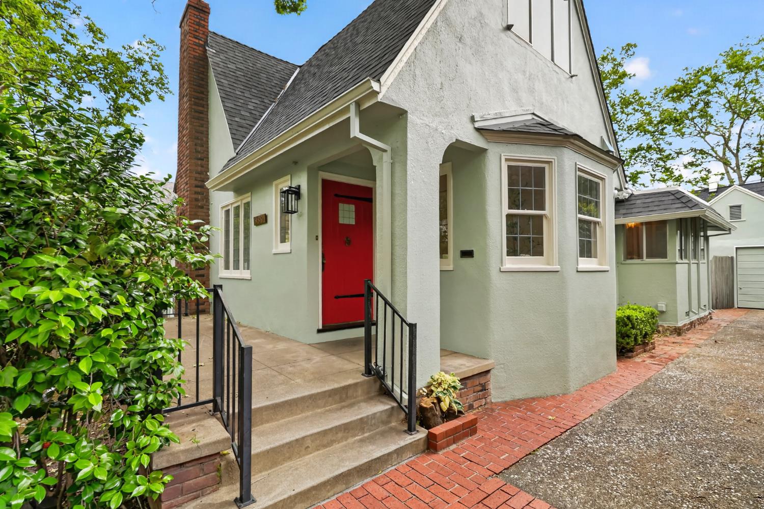 Active, 3 Bedrooms, 2 Bathrooms, Single Family Home, East Sacramento & Vicinity, 939 44th St, Sacramento, CA 95819-3405, Nathan Sherman, Dunnigan Realtors, Top Agent Active, 3 Bedrooms, 2 Bathrooms, Single Family Home, East Sacramento & Vicinity, 939 44th St, Sacramento, CA 95819-3405, Nathan Sherman, Dunnigan Realtors, Top Agent