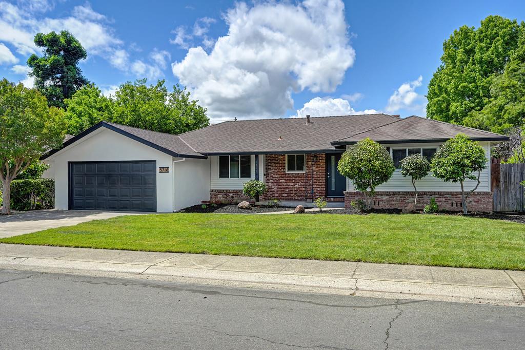 Pending, 4 Bedrooms, 3 Bathrooms, Single Family Home, Sacto South Land Park/Greenhaven, 5716 Lonsdale Dr, Sacramento, CA 95822-2428, Beth Christensen, Dunnigan Realtors, Top Agent