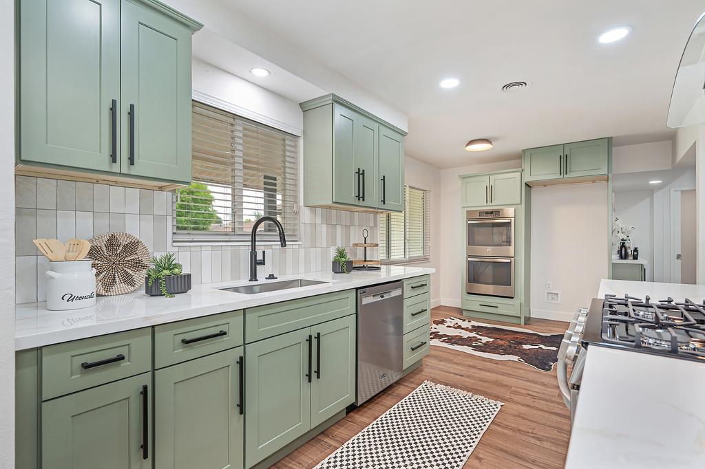 Pending, 4 Bedrooms, 3 Bathrooms, Single Family Home, Sacto South Land Park/Greenhaven, 5716 Lonsdale Dr, Sacramento, CA 95822-2428, Beth Christensen, Dunnigan Realtors, Top Agent