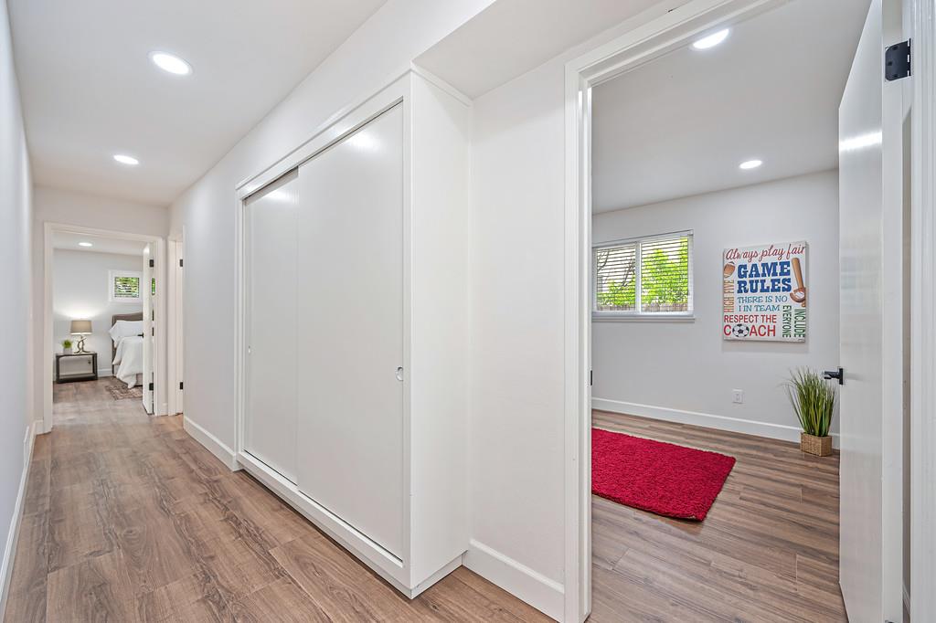 Pending, 4 Bedrooms, 3 Bathrooms, Single Family Home, Sacto South Land Park/Greenhaven, 5716 Lonsdale Dr, Sacramento, CA 95822-2428, Beth Christensen, Dunnigan Realtors, Top Agent