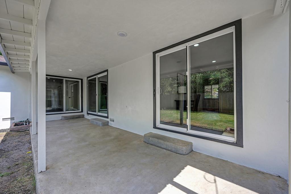 Pending, 4 Bedrooms, 3 Bathrooms, Single Family Home, Sacto South Land Park/Greenhaven, 5716 Lonsdale Dr, Sacramento, CA 95822-2428, Beth Christensen, Dunnigan Realtors, Top Agent