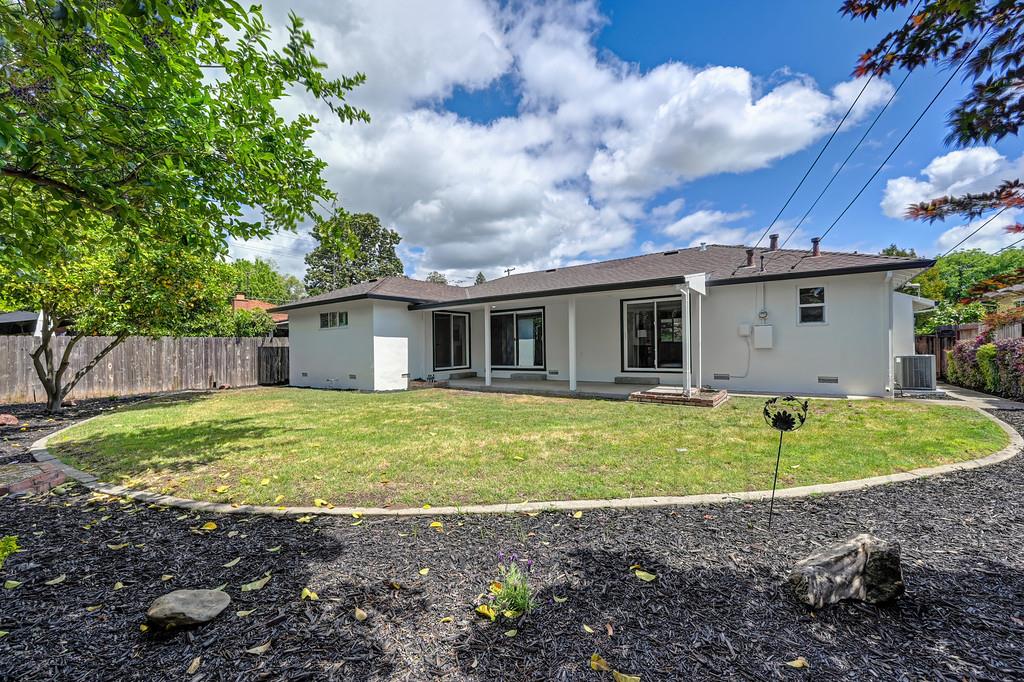 Pending, 4 Bedrooms, 3 Bathrooms, Single Family Home, Sacto South Land Park/Greenhaven, 5716 Lonsdale Dr, Sacramento, CA 95822-2428, Beth Christensen, Dunnigan Realtors, Top Agent