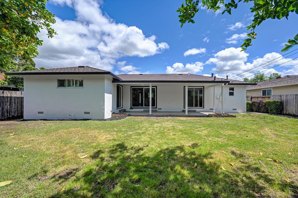 Pending, 4 Bedrooms, 3 Bathrooms, Single Family Home, Sacto South Land Park/Greenhaven, 5716 Lonsdale Dr, Sacramento, CA 95822-2428, Beth Christensen, Dunnigan Realtors, Top Agent