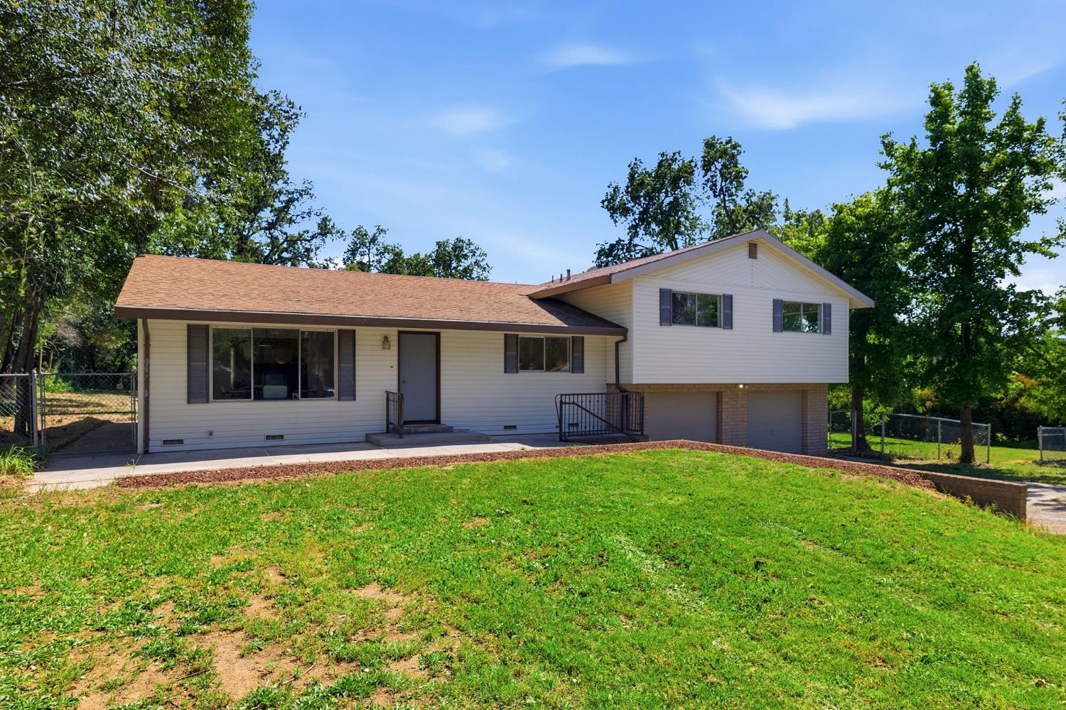 Sold, 5 Bedrooms, 3 Bathrooms, Single Family Home, Fair Oaks, 5227 Buena Vista Ave, Fair Oaks, CA 95628-3862, Beth Christensen, Dunnigan Realtors, Top Agent