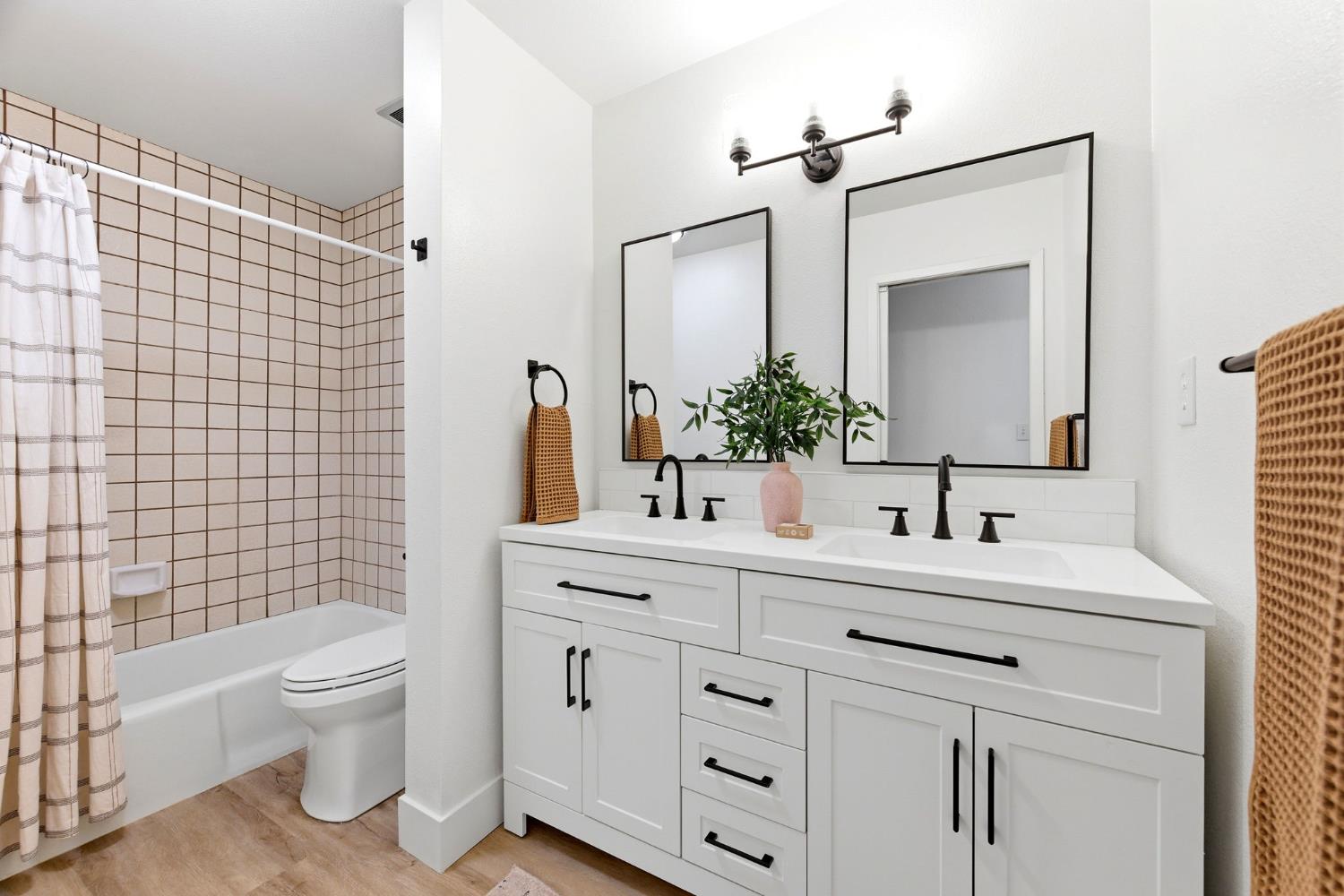 Sold, 5 Bedrooms, 3 Bathrooms, Single Family Home, Fair Oaks, 5227 Buena Vista Ave, Fair Oaks, CA 95628-3862, Beth Christensen, Dunnigan Realtors, Top Agent