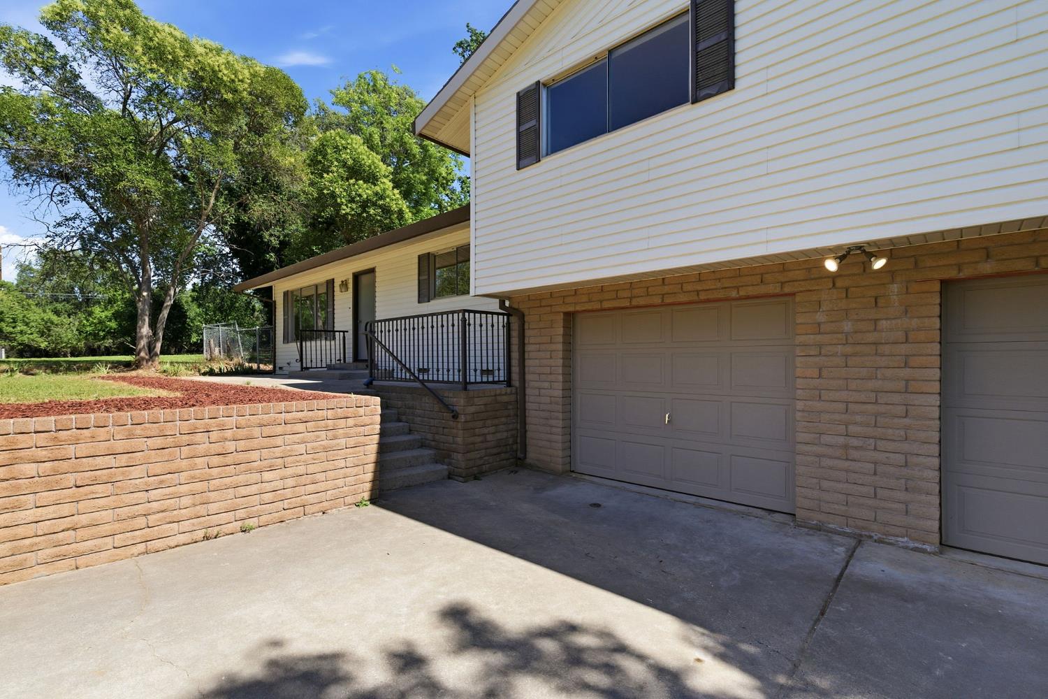 Sold, 5 Bedrooms, 3 Bathrooms, Single Family Home, Fair Oaks, 5227 Buena Vista Ave, Fair Oaks, CA 95628-3862, Beth Christensen, Dunnigan Realtors, Top Agent