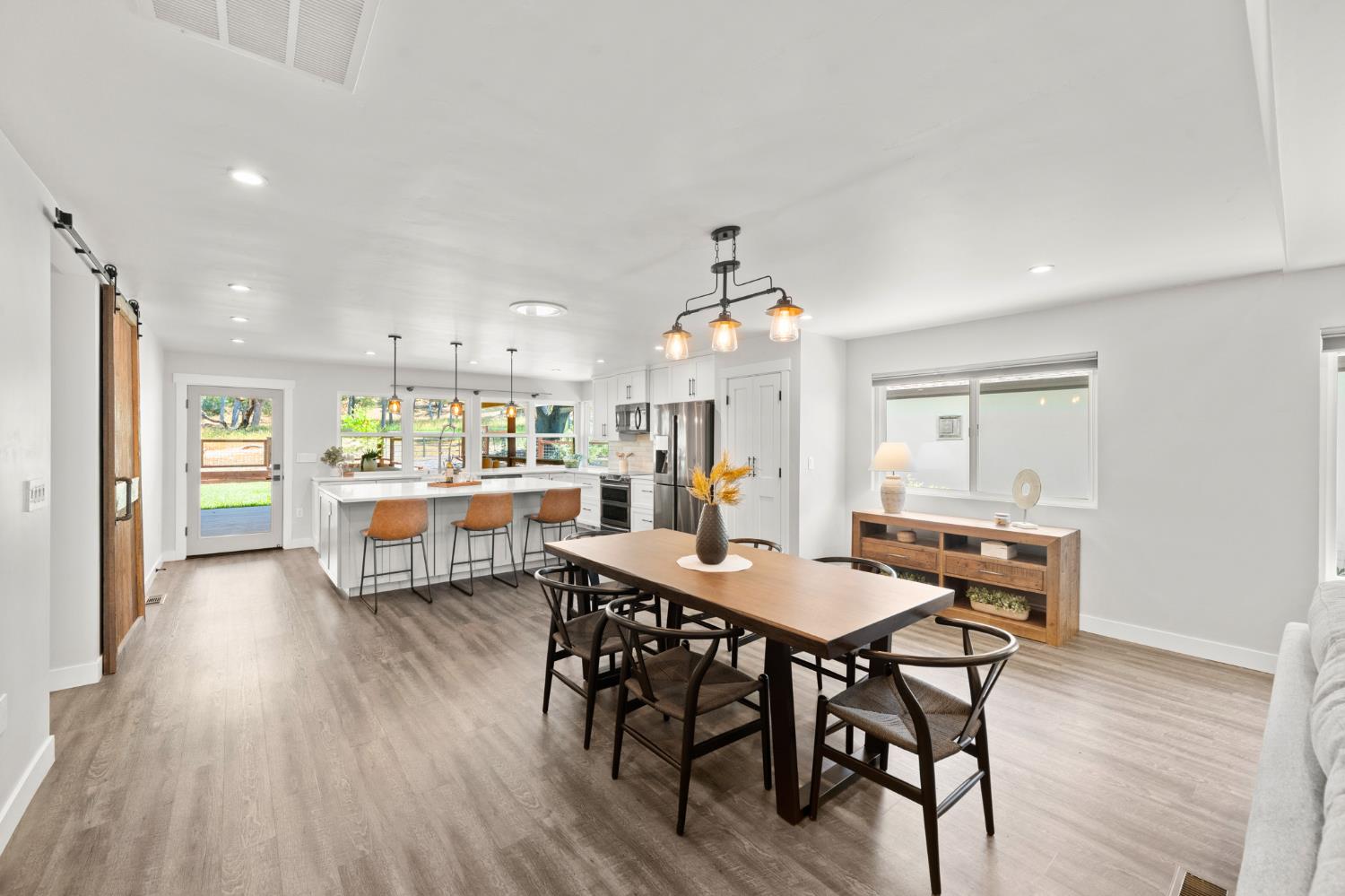 Active, 5 Bedrooms, 3 Bathrooms, Single Family Home, South County - Lake of the Pines, 13146 Torrey Pines Dr, Auburn, CA 95602-8183, Beth Christensen, Dunnigan Realtors, Top Agent